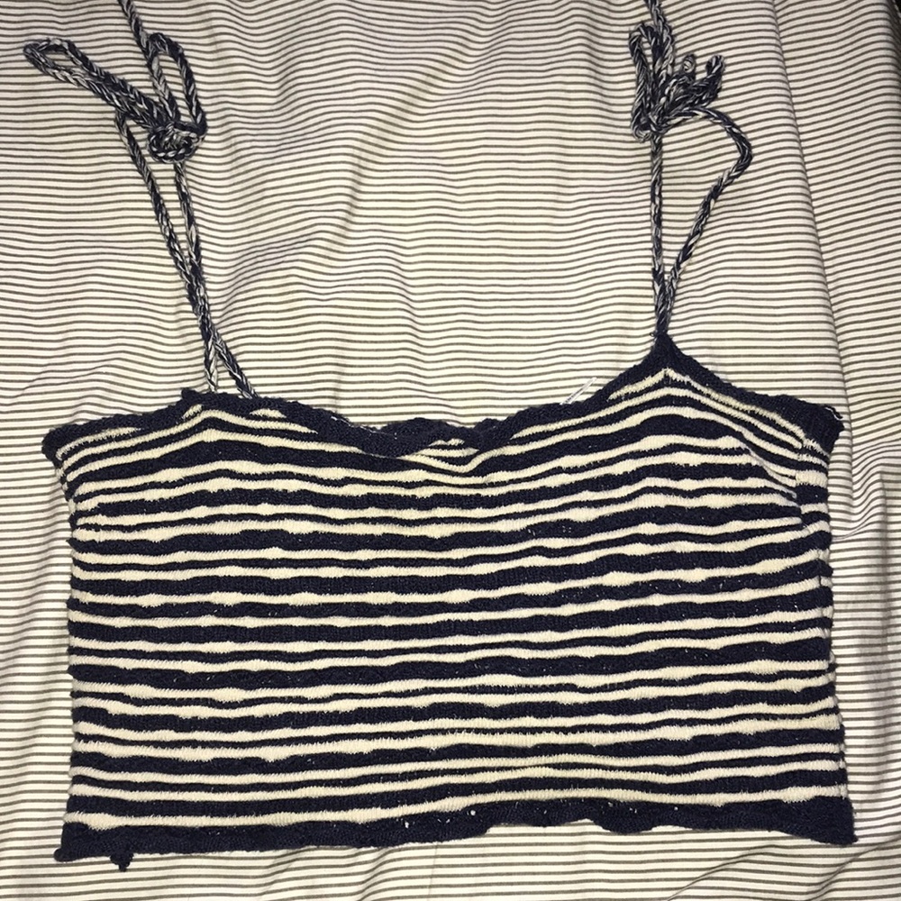 Kimichie blue knit crop top